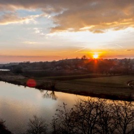 Idzie żołnierz borem lasem